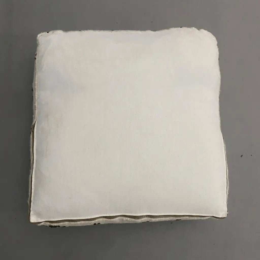 Dos en toile beige du pouf marocain artisanal – finition soignée et tissage fait main
