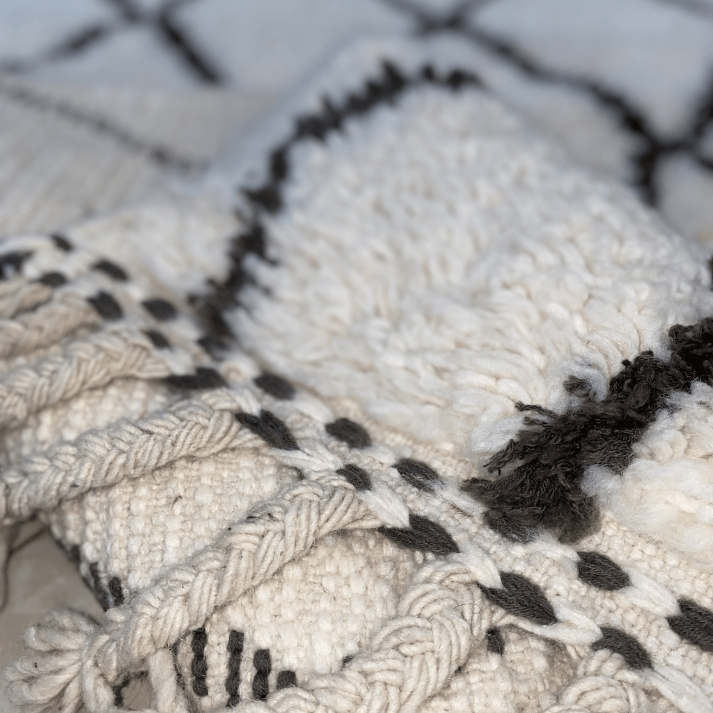 Tapis Beni Ouarain blanc 170x103 cm