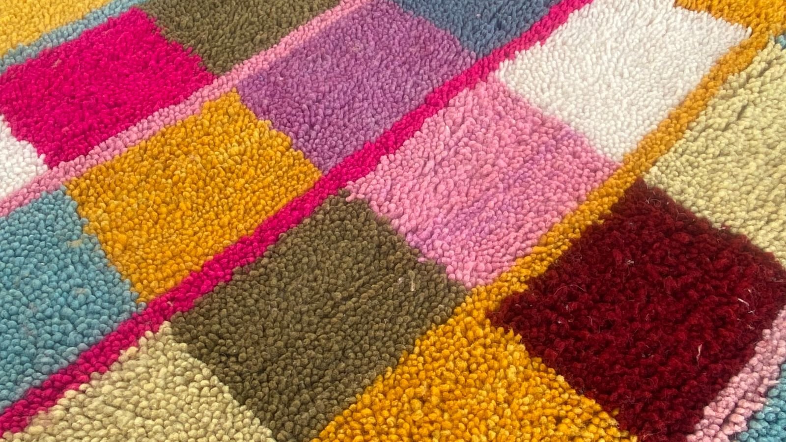 Réponses à 100 questions sur les tapis berbères : le guide ultime - DECOECOART