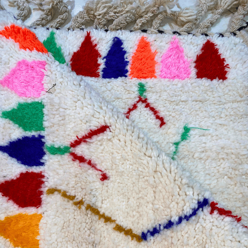 Tapis berbère Azilal fait main – 150X 125 Cm