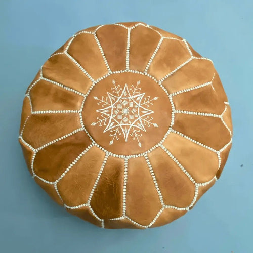 Dos du pouf marocain en cuir véritable avec fermeture éclair – fabrication artisanale Decoecoart