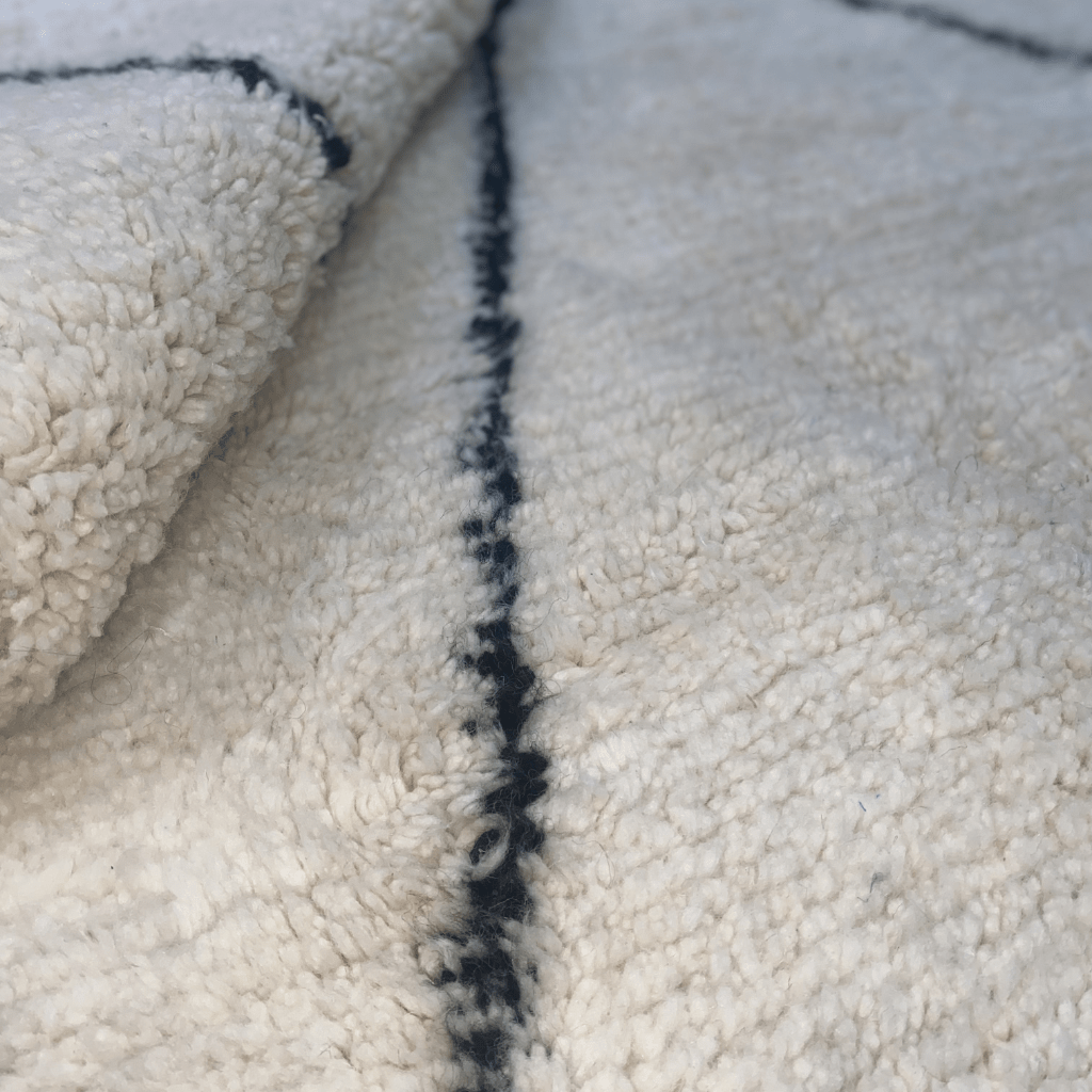 Tapis marocain blanc 250x168 cm